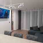 Family Comfortable أرونا